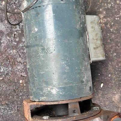 Máy bơm nước 1,5HP lõi đồng 100%